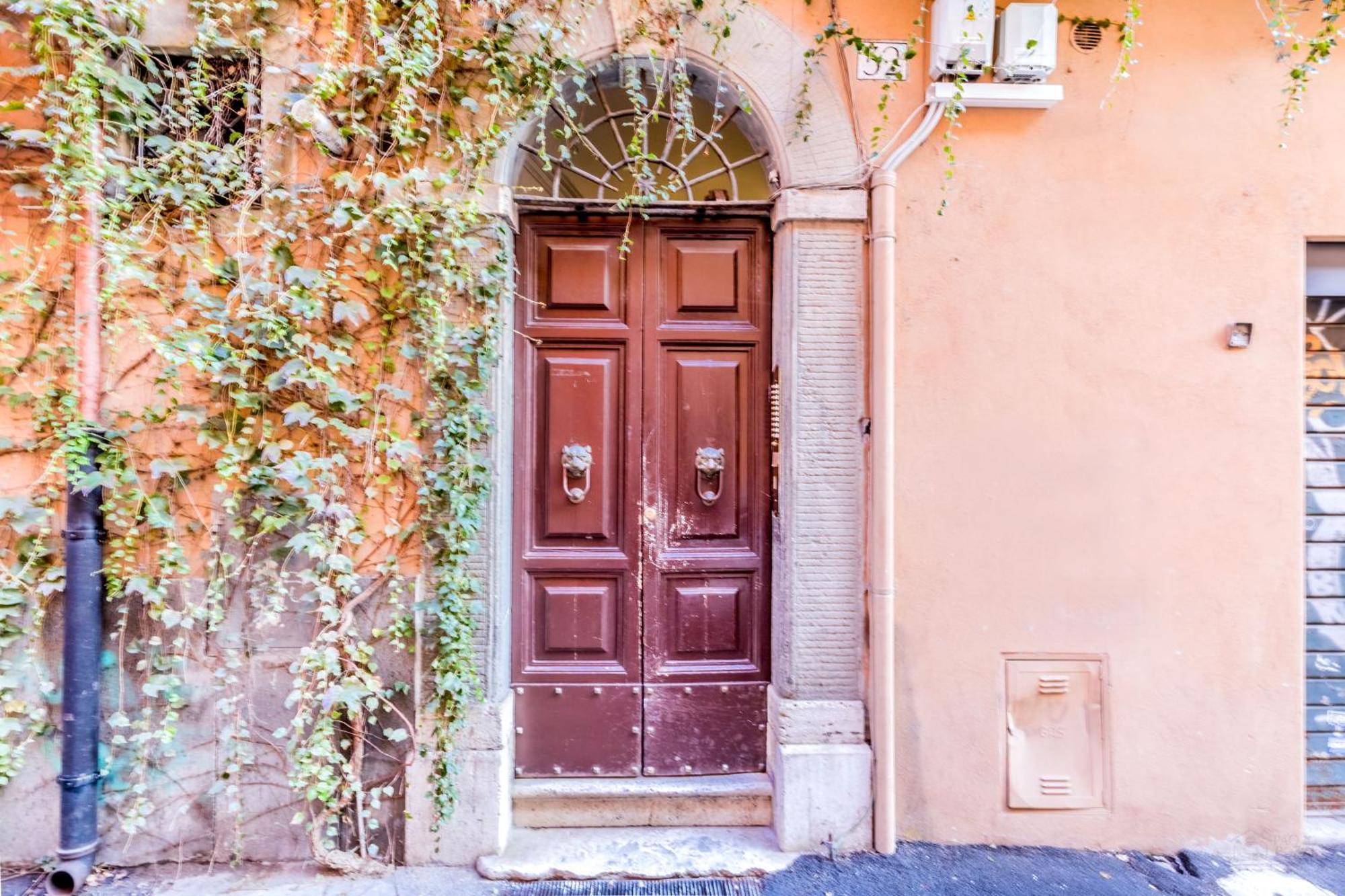 The Trastevere Apartment *